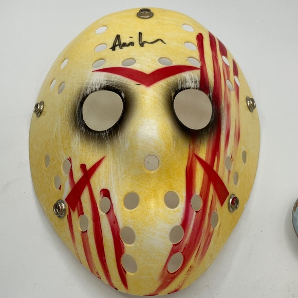 Signed Friday the 13th  Ari Lehman Jason Vorhees Mask - Picture 1 of 6